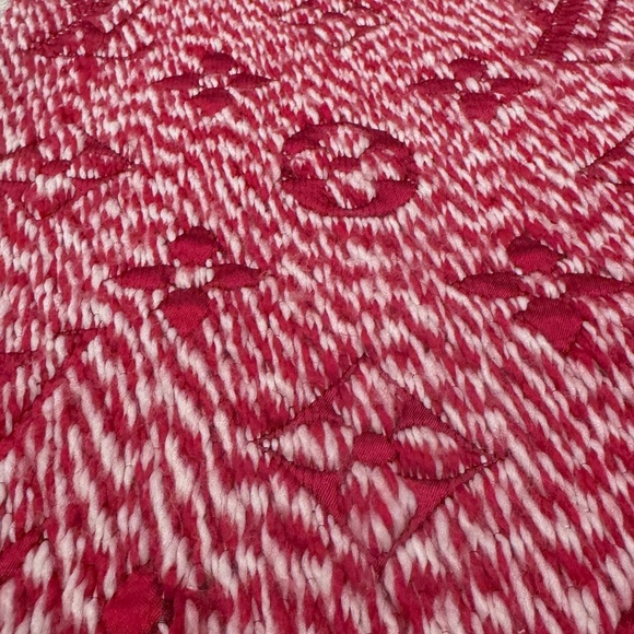 LOUIS VUITTON 
Wool Silk Logomania Mix Scarf Coquelicot unisex silk|wool LV - Picture 7 of 13